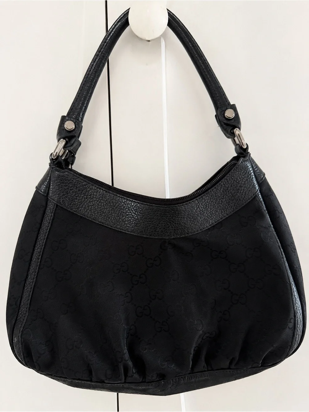 Gucci GG Abbey Shoulder Bag - Black - Picture 3 of 5